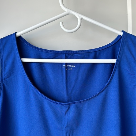 Charter Club Women’s Tank - Picture 2 of 4